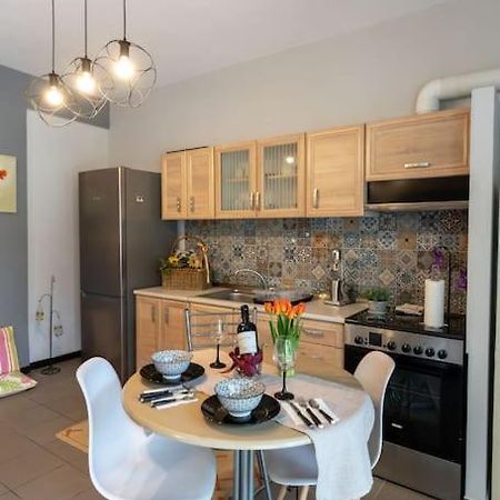 לריסה Elenis Cozy Apartment מראה חיצוני תמונה